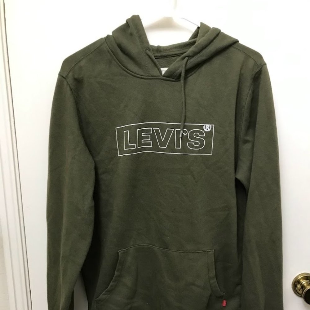 Olive green Levi's hoodie